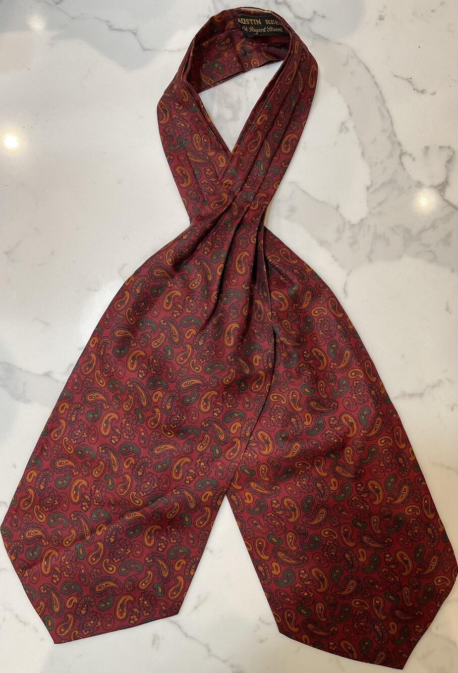 Austin Reed Regent Street Ascot Men One Size Red 100% Silk Paisley Cravat Formal